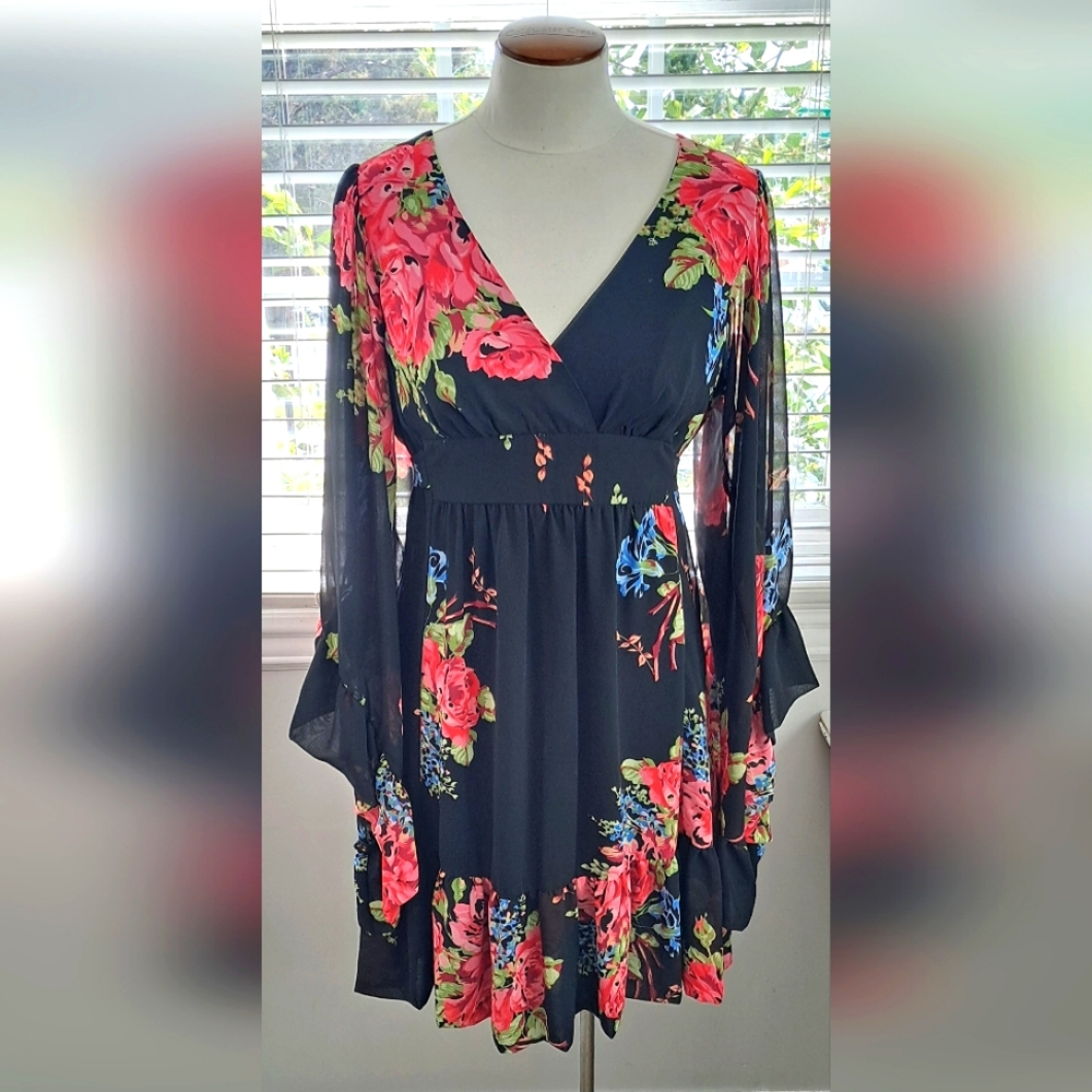Betsey Johnson Black With Multi Color Floral Print Dress Sz 10 NWOT - Picture 1 of 8